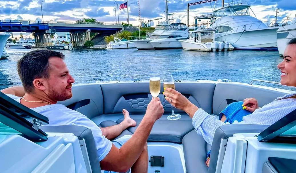 Romantic Cruise - Anniversary