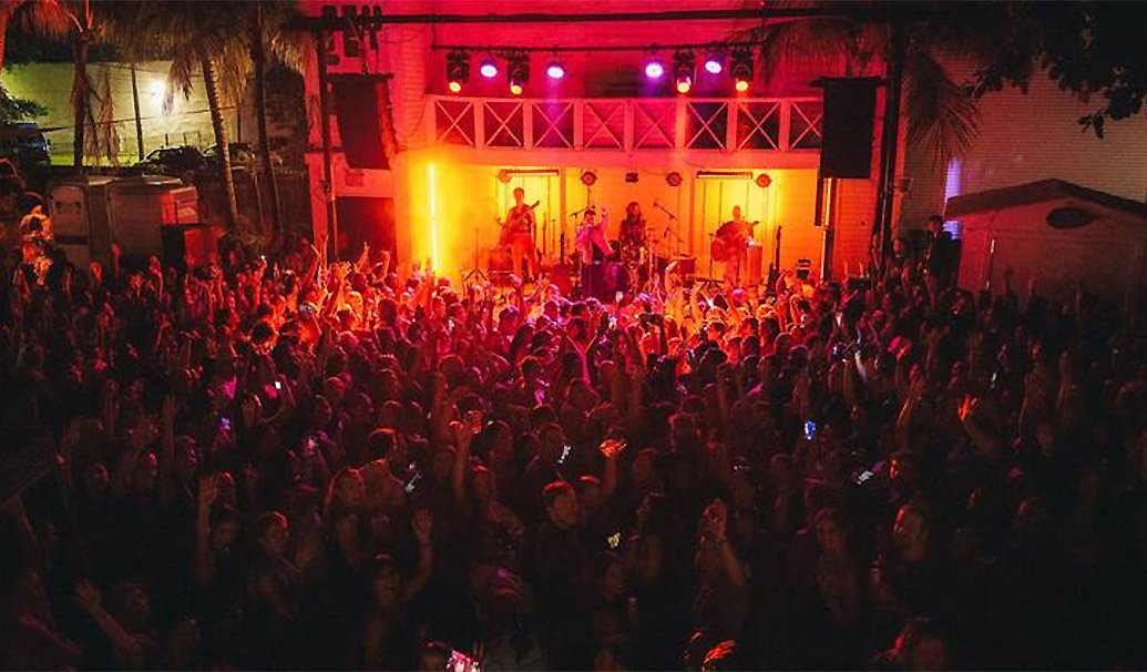 Reggaeton Rave