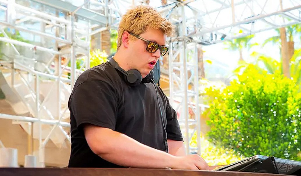 Flux Pavilion + Special Guests