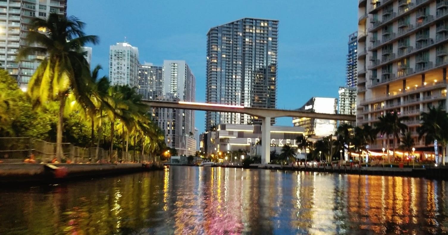 Boats 21 to 26 ft - Tours — Miami