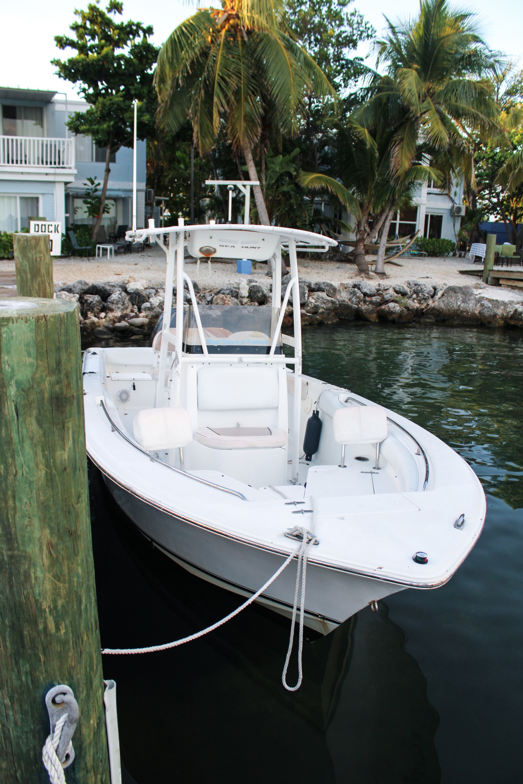 24ft SeaHut: T-Top, 200 HP Yamaha Four Stroke - Shot Down in Flames — Marathon