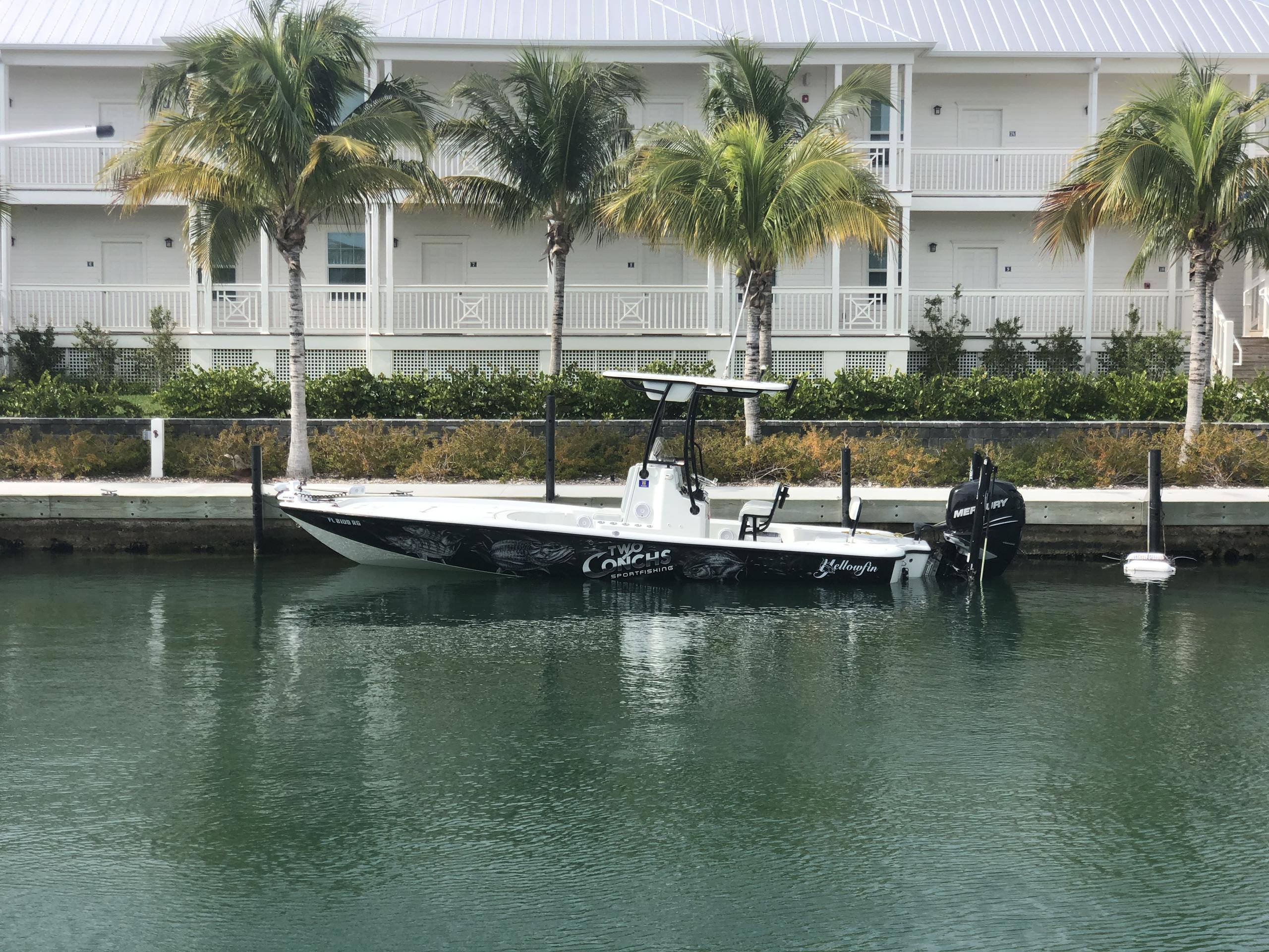 24' ft Yellowfin Bay Boat w/ Mercury 300 — Marathon