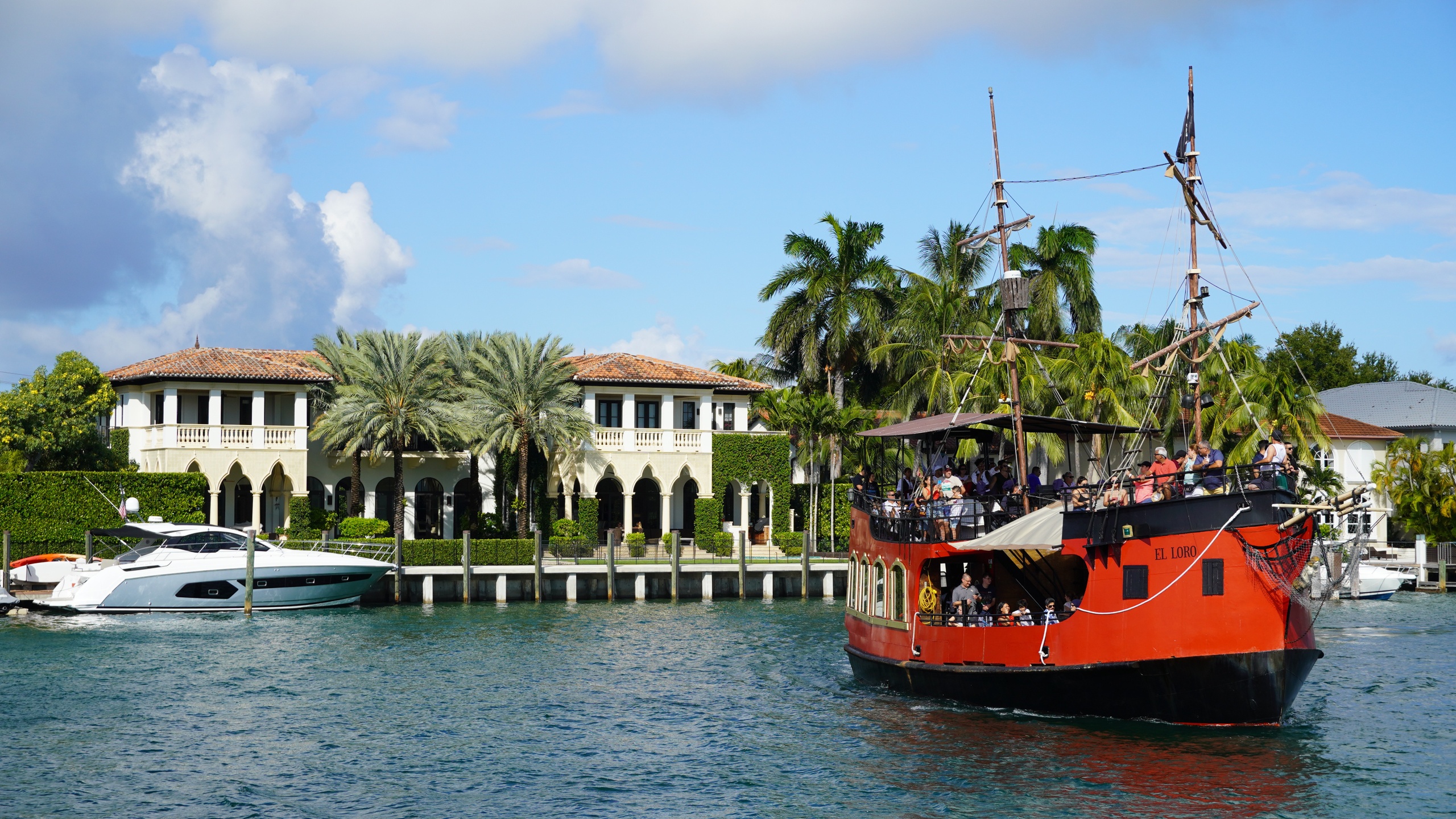 Pirate Boat Sightseeing Cruise in Miami