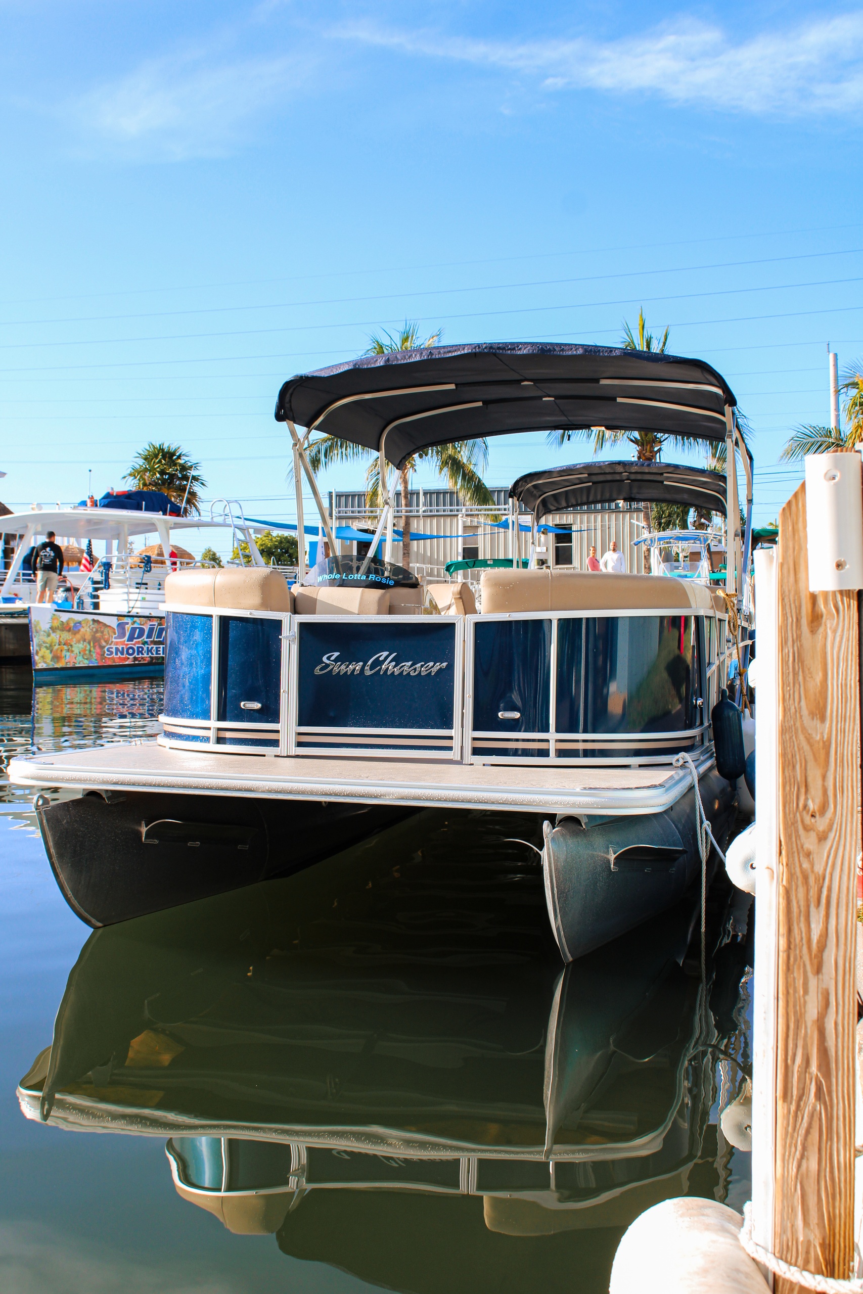 22 ft Sunchaser Pontoon Boat - Whole lotta Rosie — Marathon