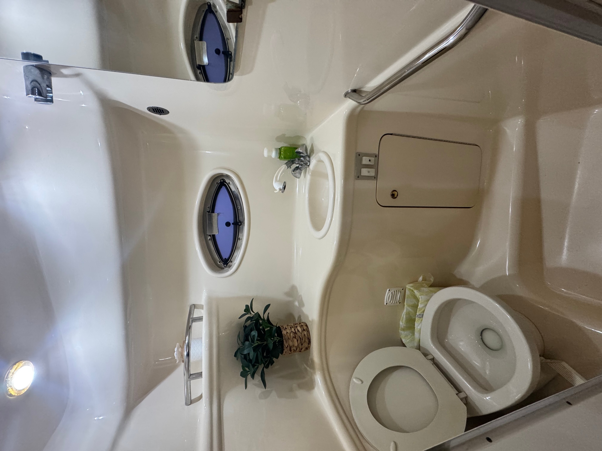 32 ft Sea Ray