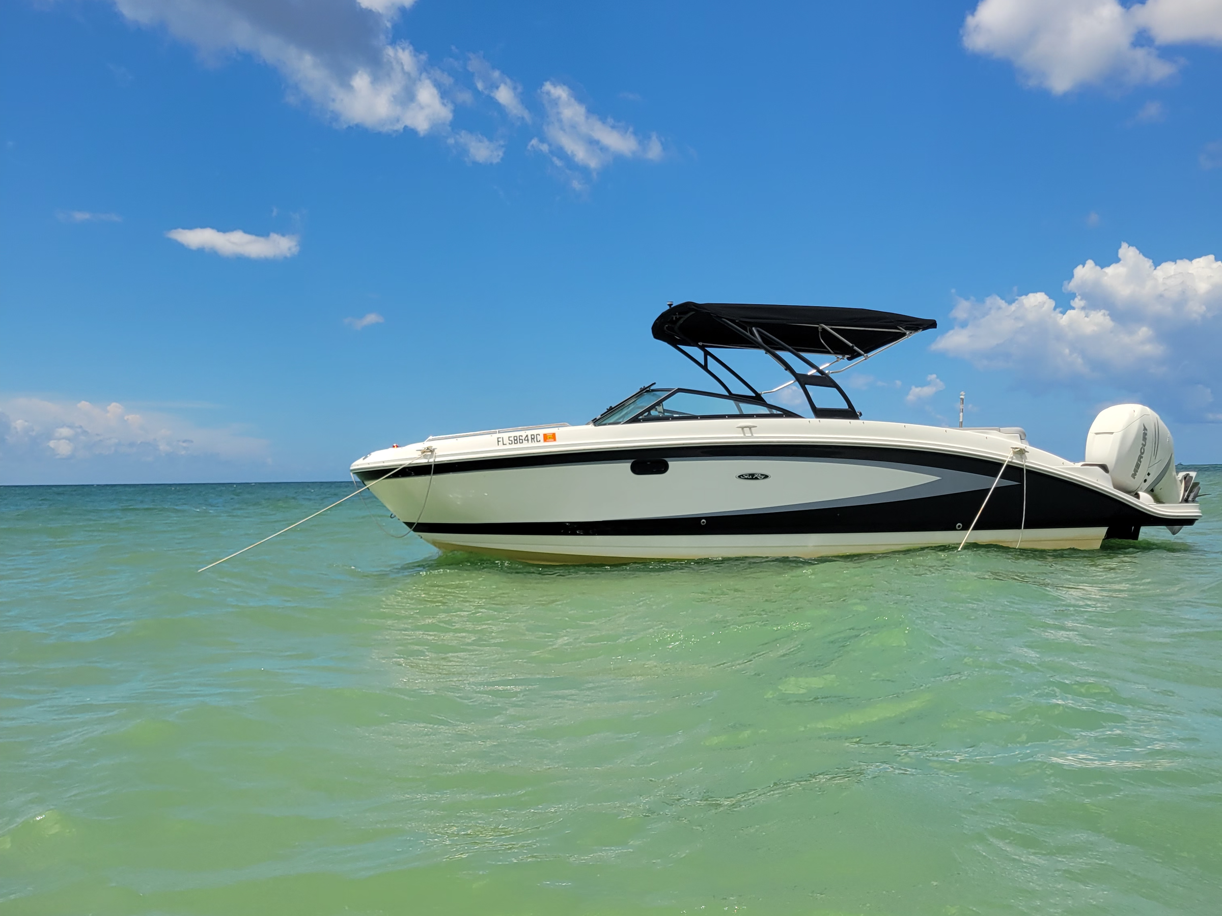 29' Sea Ray 270 SDX 350 HP — Cape Coral