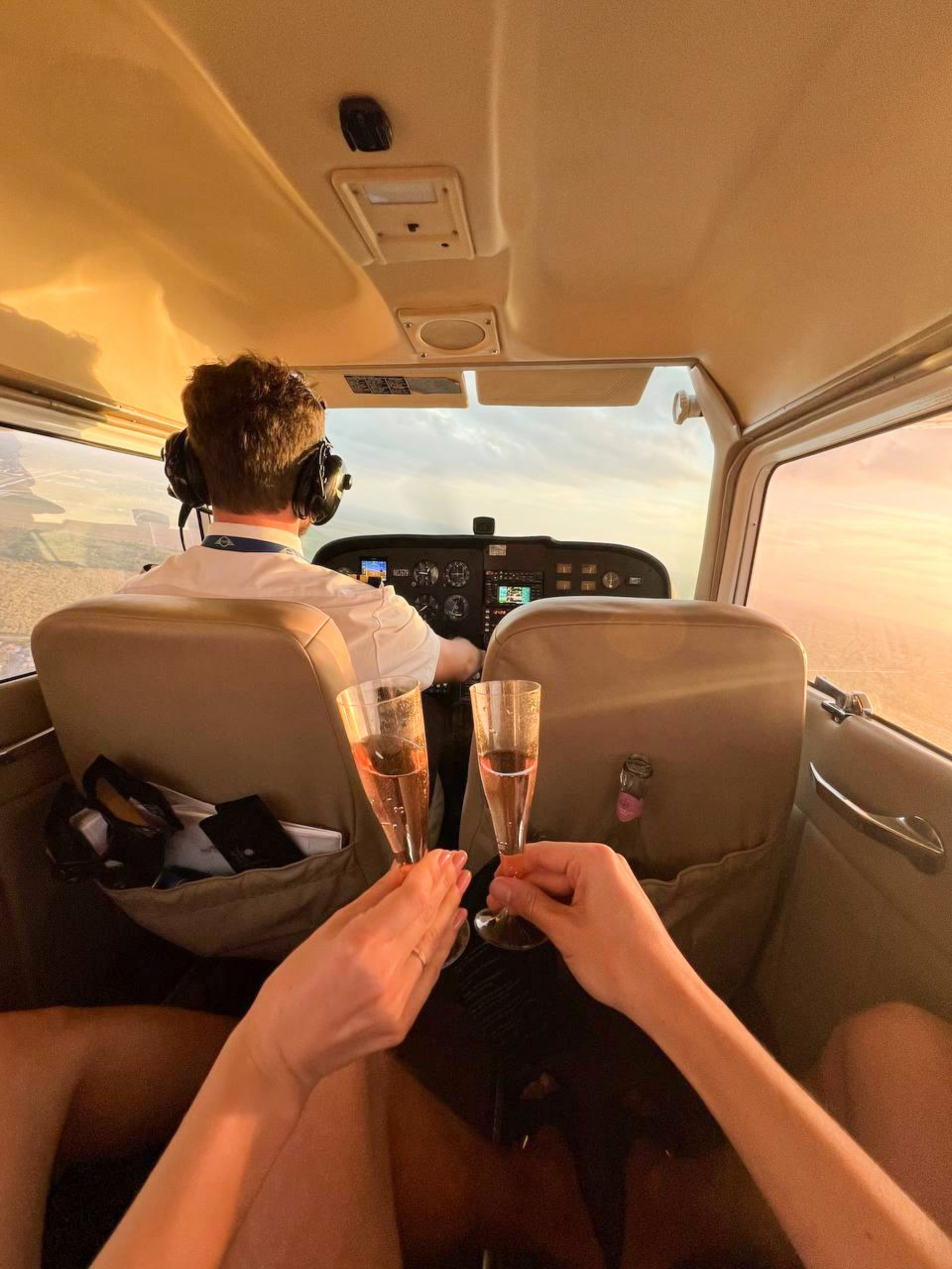 Miami Beach: Private Airplane Luxury Tour with Free Champagne