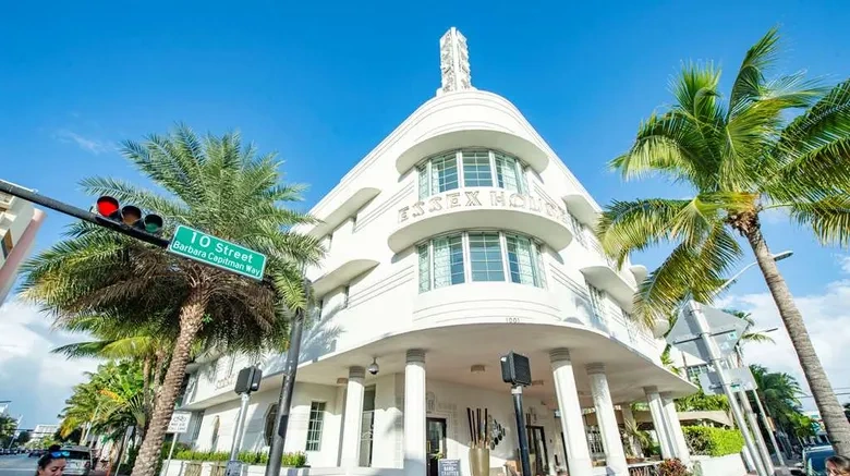 Miami Art Deco Gems & Jewels Small Group and Exclusive Access Tour — Miami