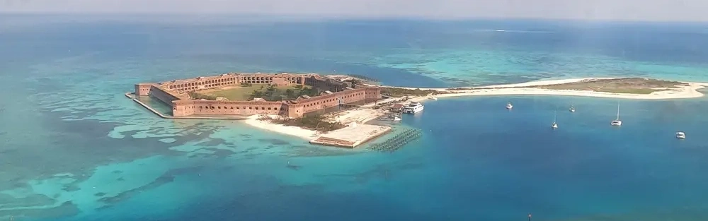 12hr Dry Tortugas Day Trip - 35' Carolina Classic — Key West