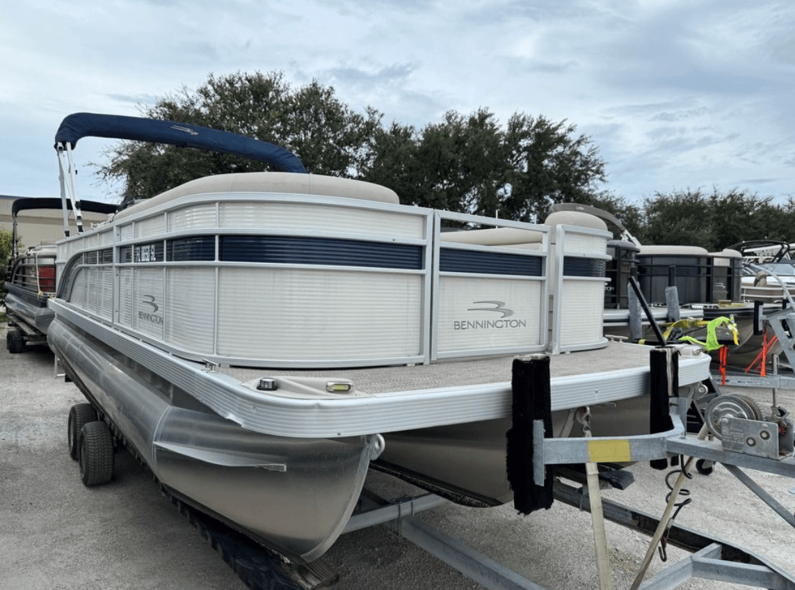 Bennington Tritoon 22 — Cape Coral