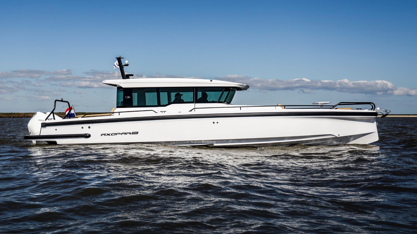 SUV of the Seas - Ultra Luxury Activity Vessel - SeaEO I - Axopar 37 XC — Key West