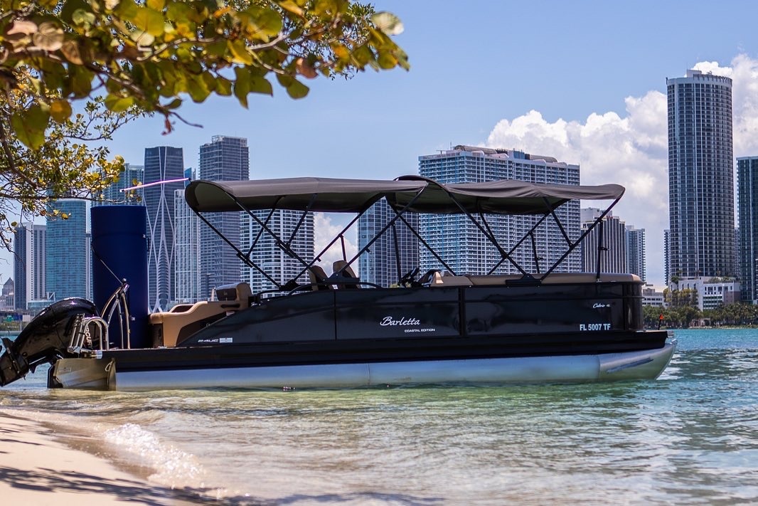 VENITIAN MARINA | 30 Minute Boat Ride + 1 Hour Jet Ski Experience — Miami