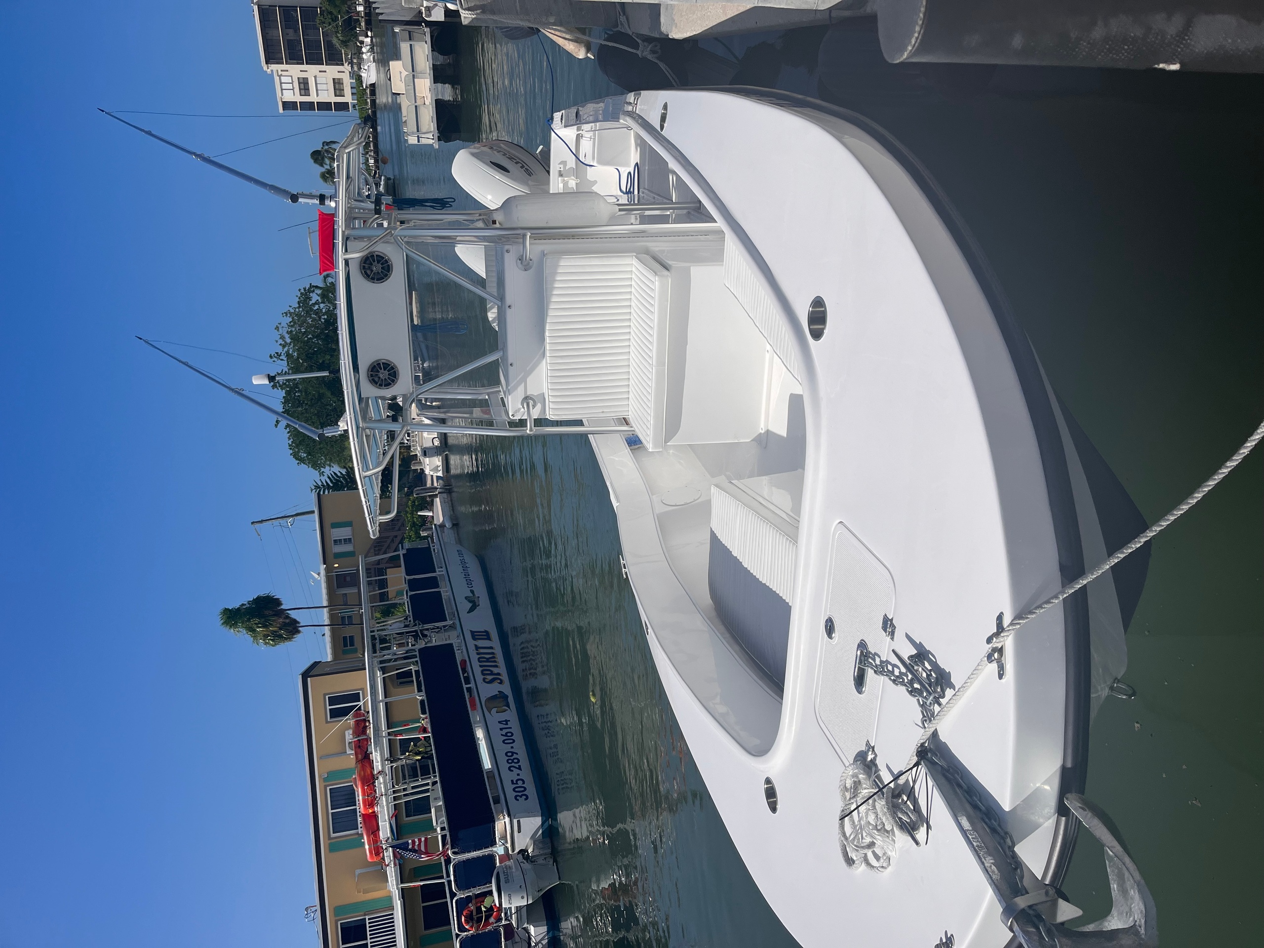28' Dusky T-Top 2023 Twin Engine Suzuki 150HP 4 Stroke - My Brown Eyed Girl — Marathon