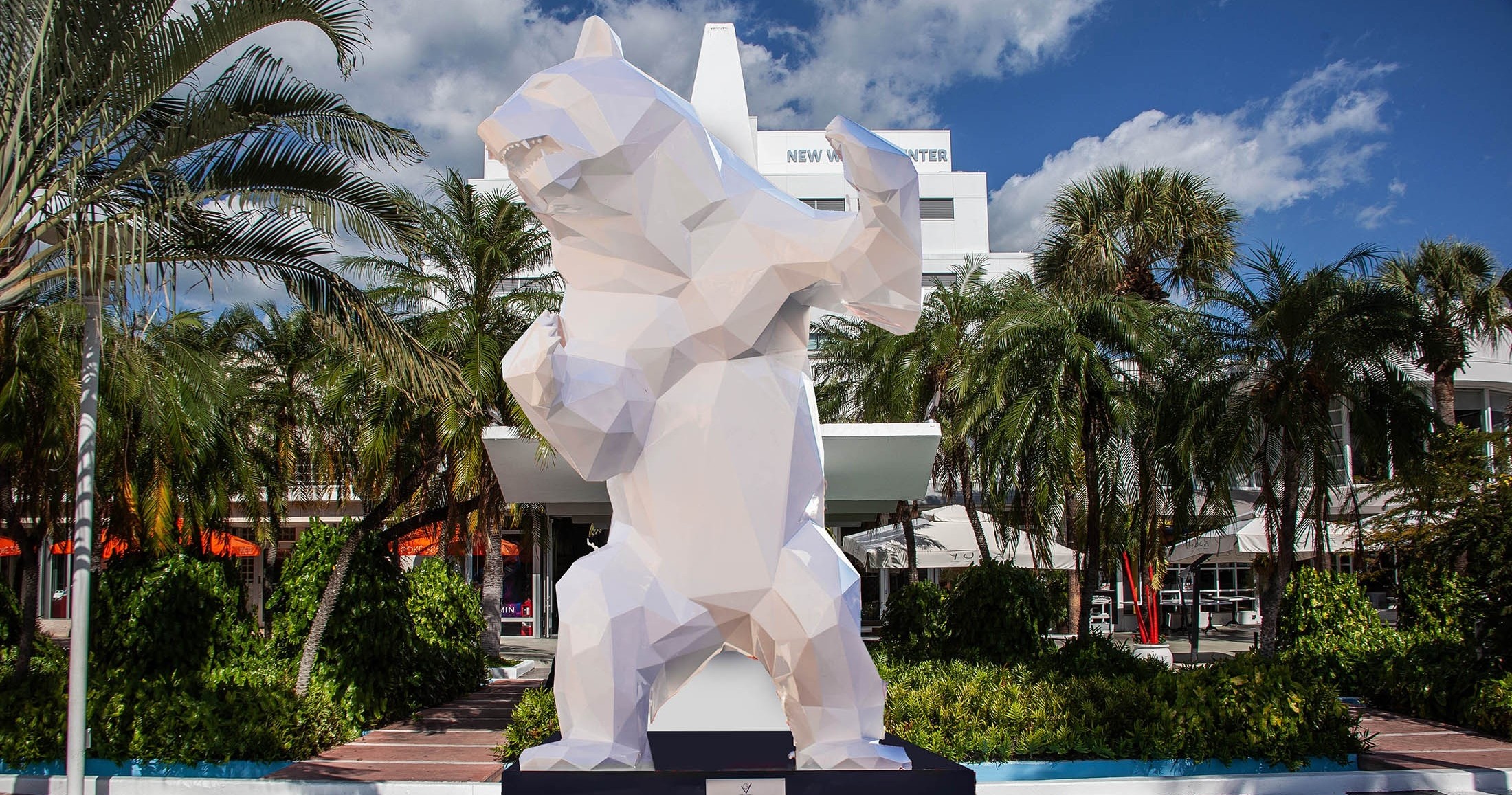 Miami: Top 10 South Beach Highlights Tour with Lincoln Road & Espanola Way — Miami Beach