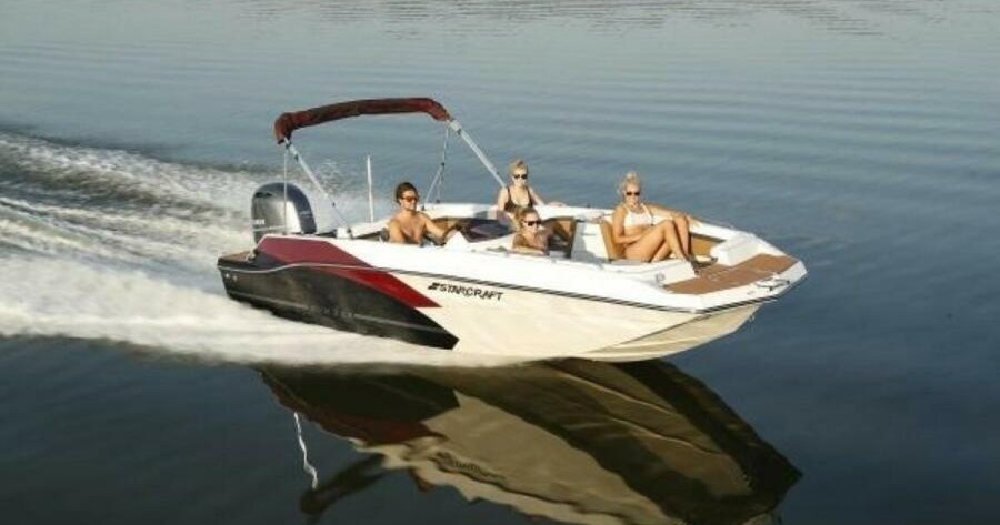 21' Starcraft Deck Boat — Naples