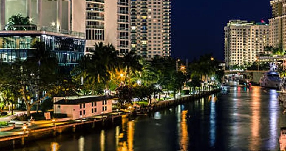 2 - 4 Hour Private Pontoon Charter! — Fort Lauderdale
