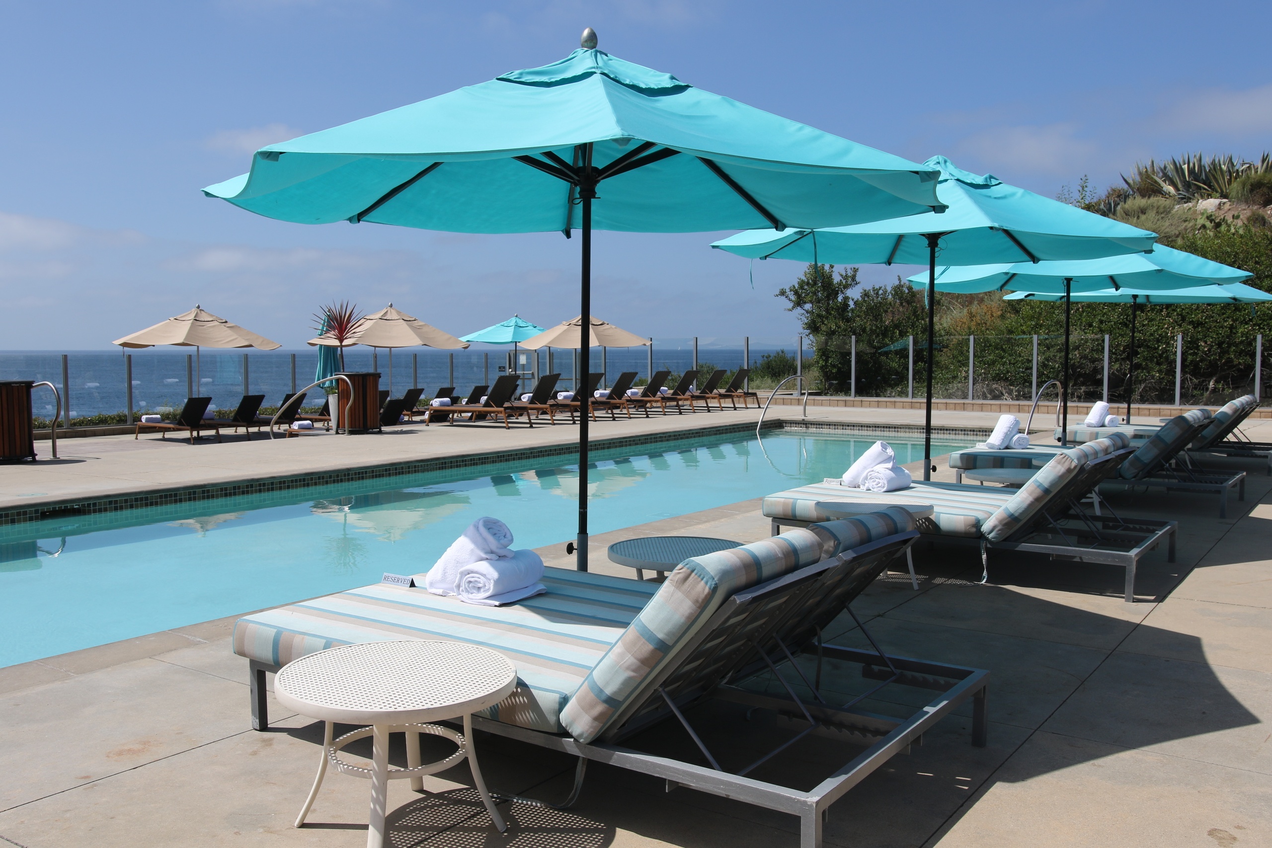 Terranea Resot - cielo pool Daybeds — Fort Lauderdale