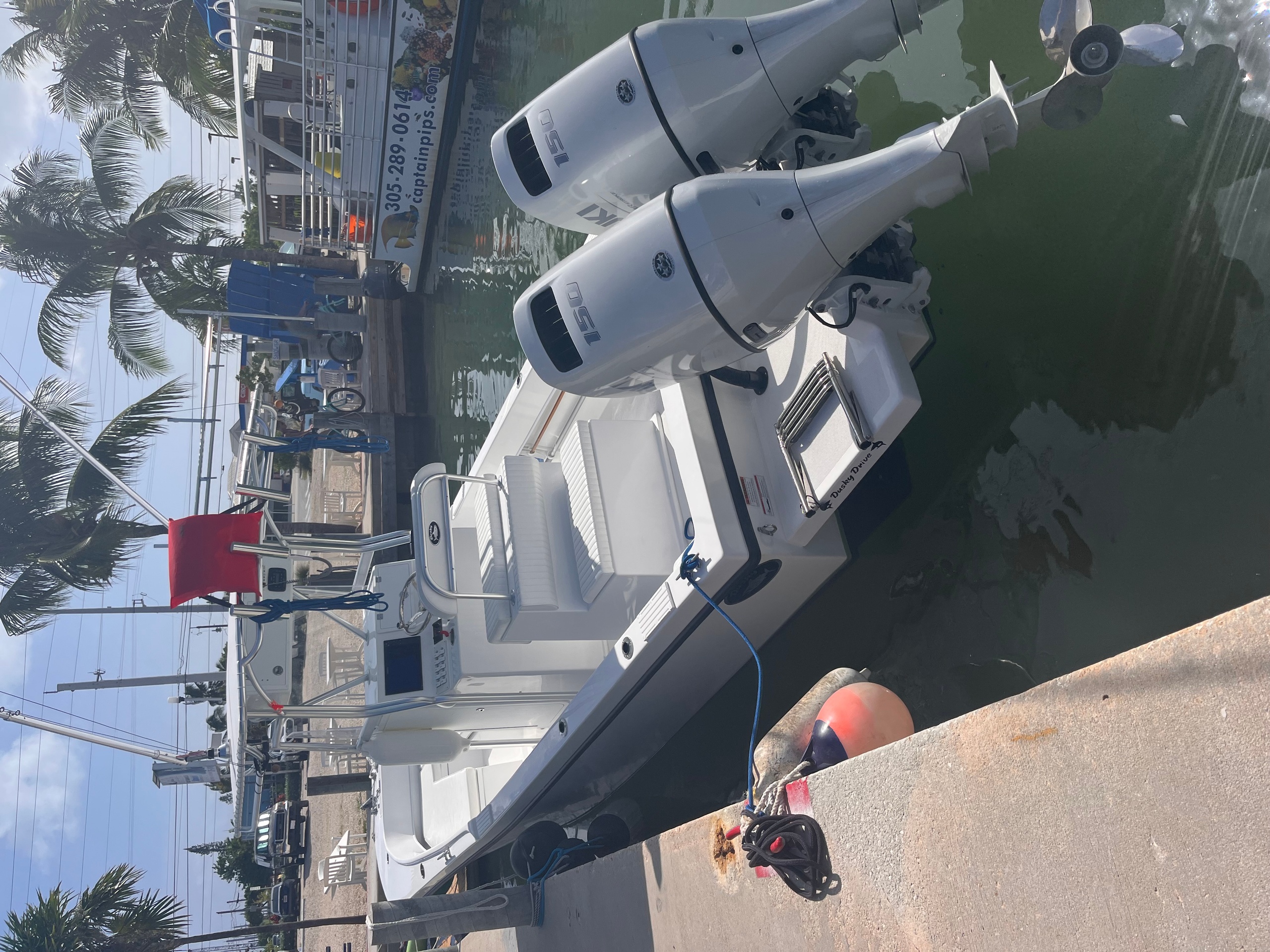 28' Dusky Twin Engine Suzuki 150HP - Ghost Rider 2024 — Marathon