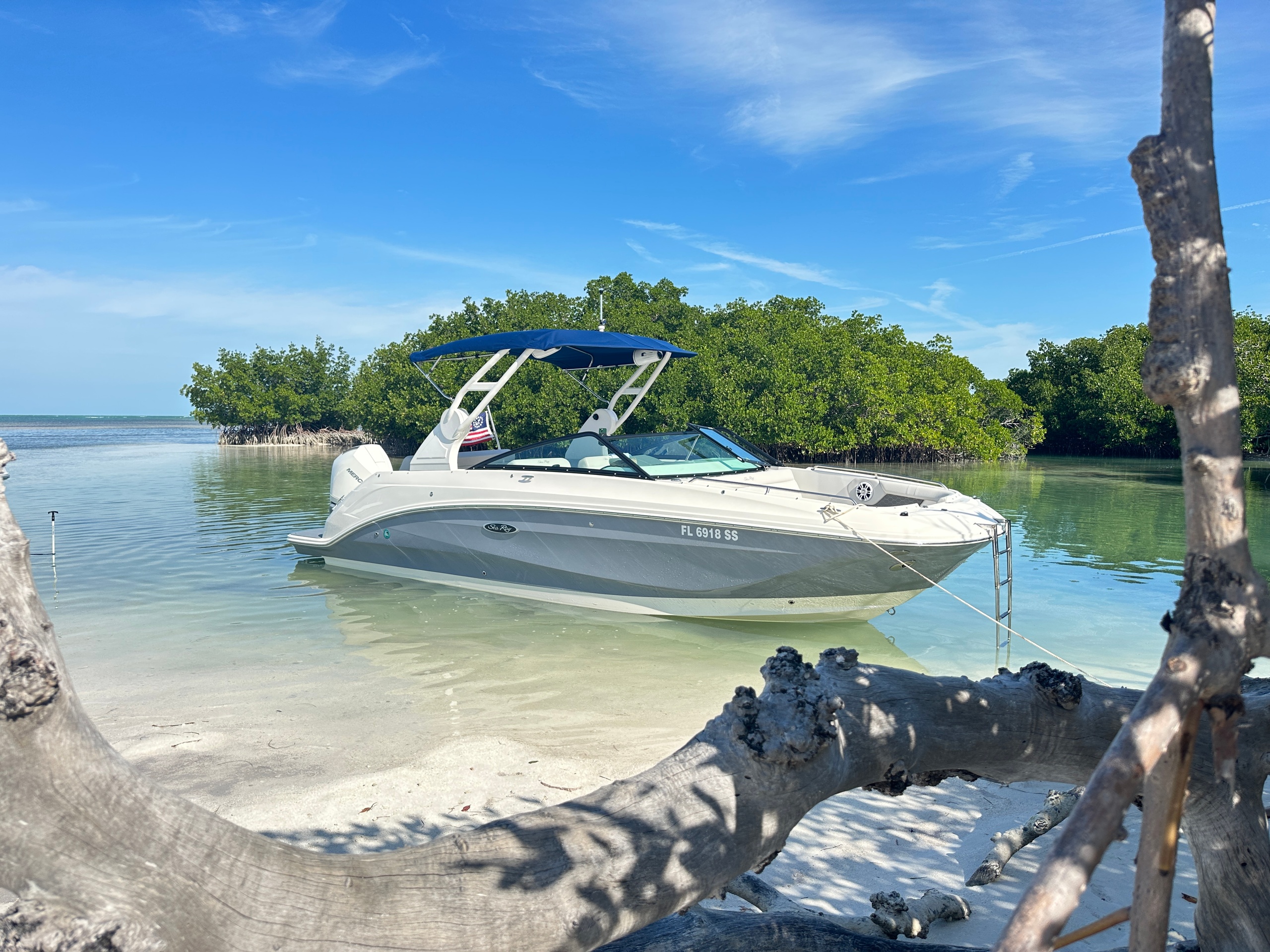 ALL INCLUSIVE 8 hours SeaRay 250 — Key West