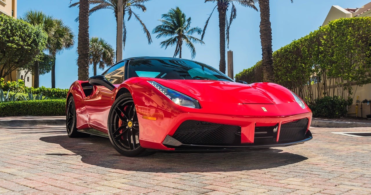 Ferrari 488 — Miami