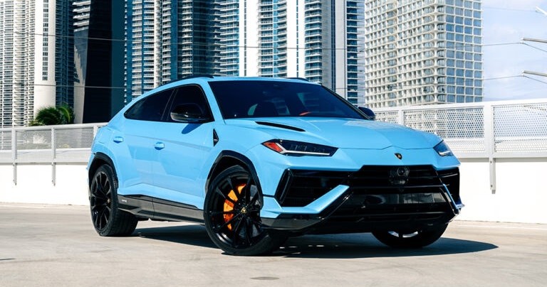 Lamborghini Urus S Blue — Miami