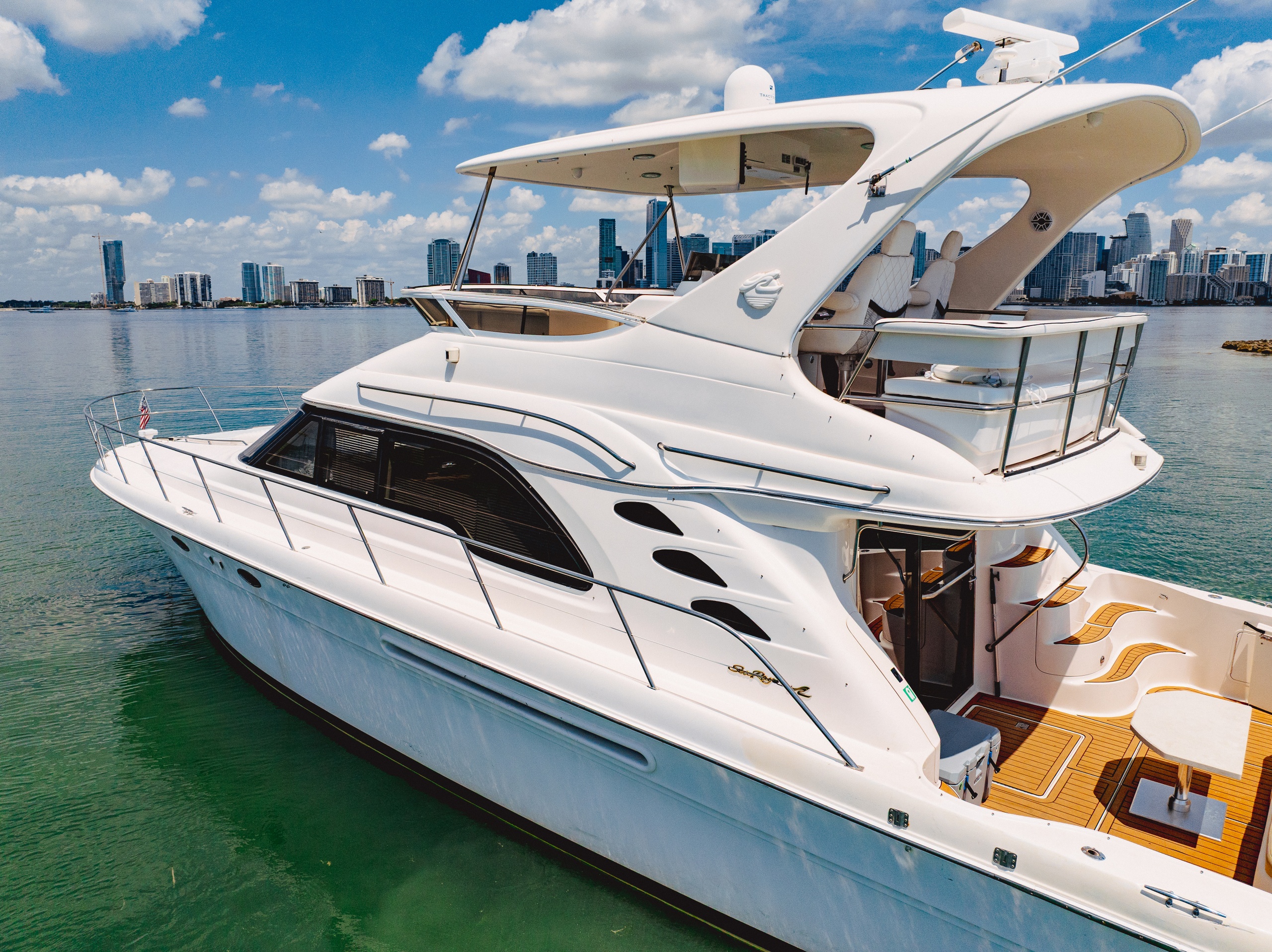 Distraction II 65' Yacht - Nighttime — Miami