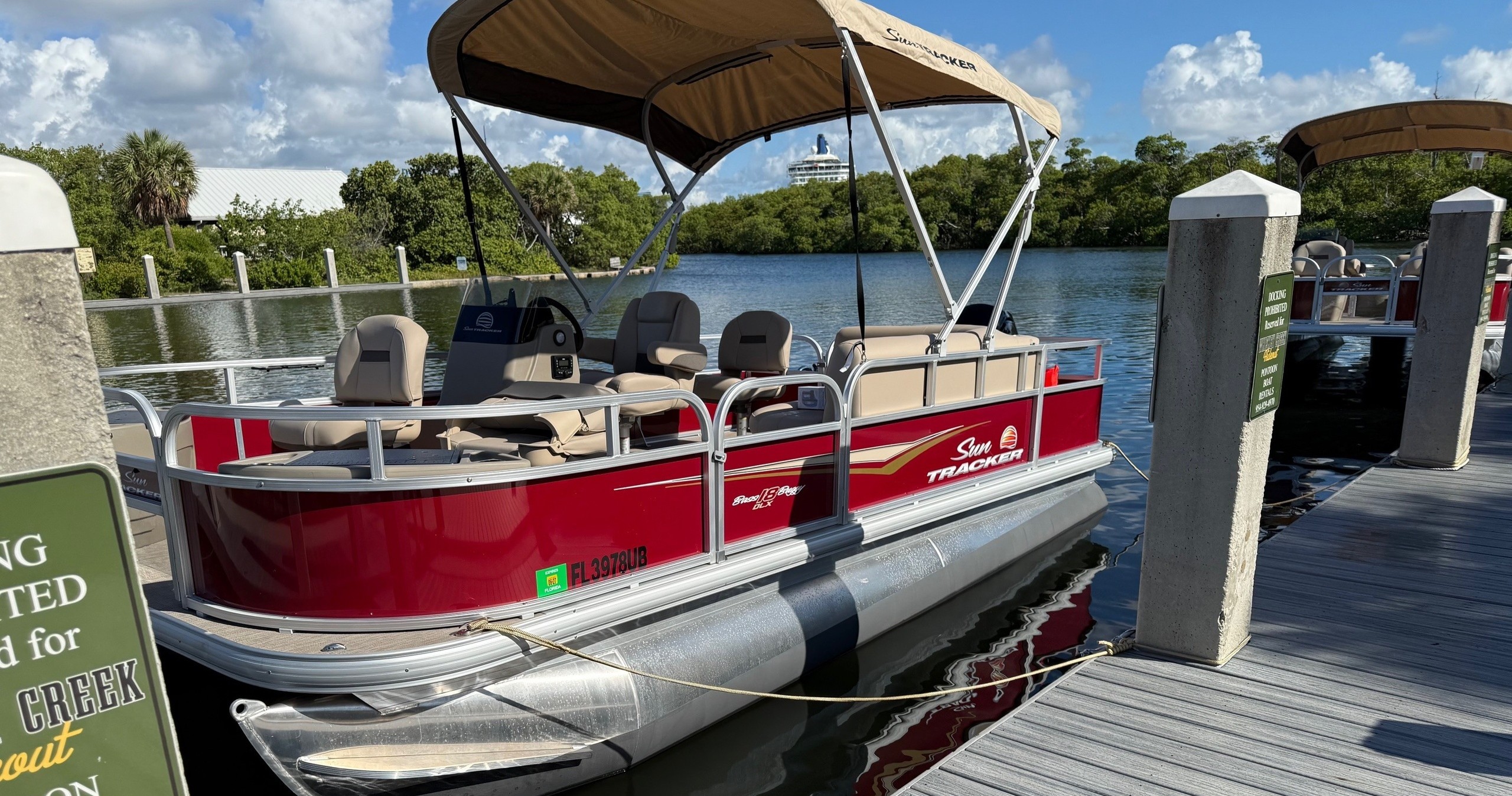 Pontoon Boat Rentals- Full Day — Dania Beach