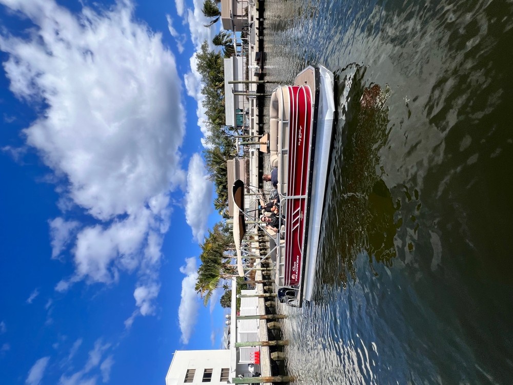 24' Big Bertha: Pontoon — Fort Lauderdale