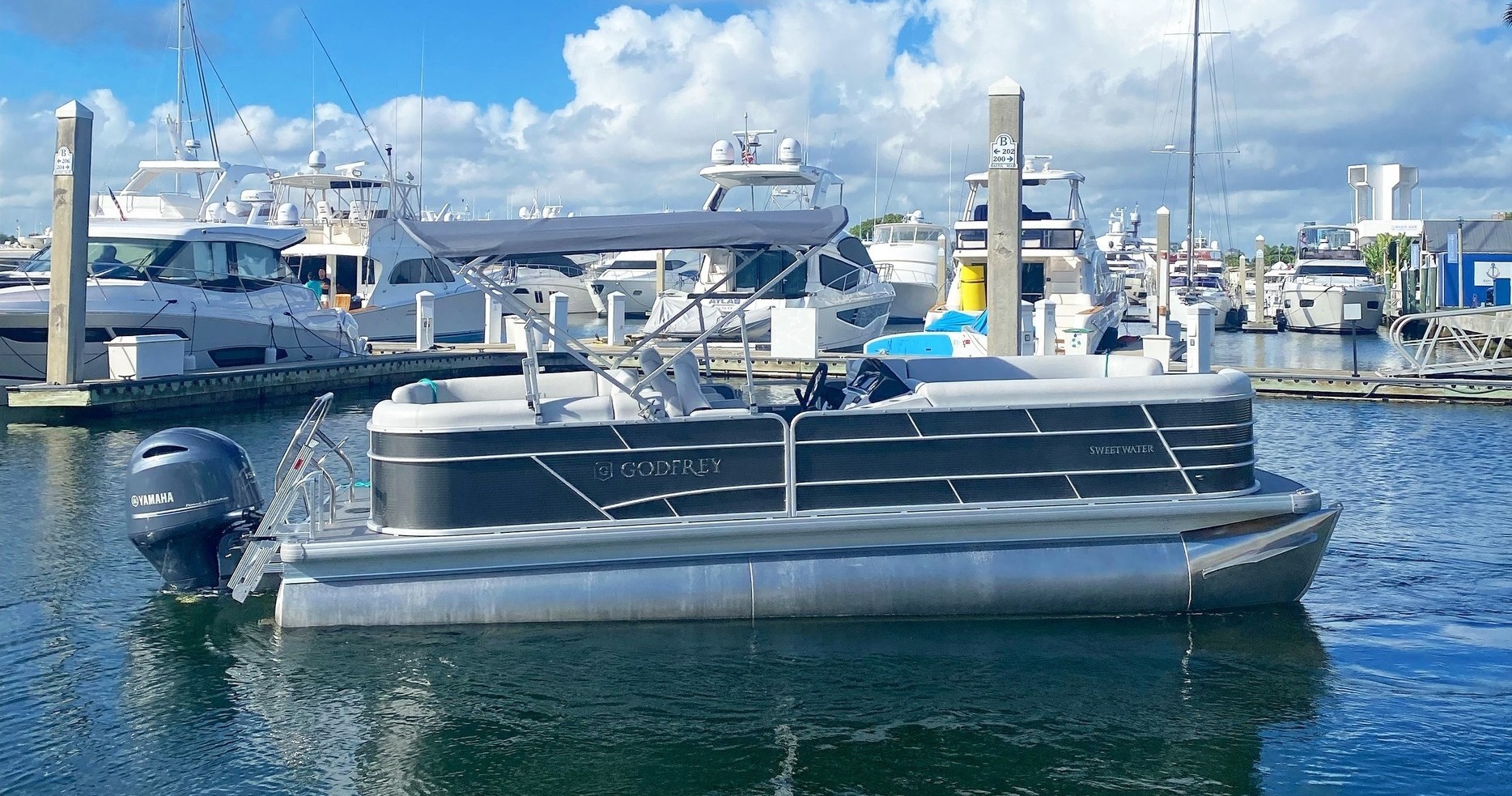 24' Pineapple Express: Pontoon — Fort Lauderdale