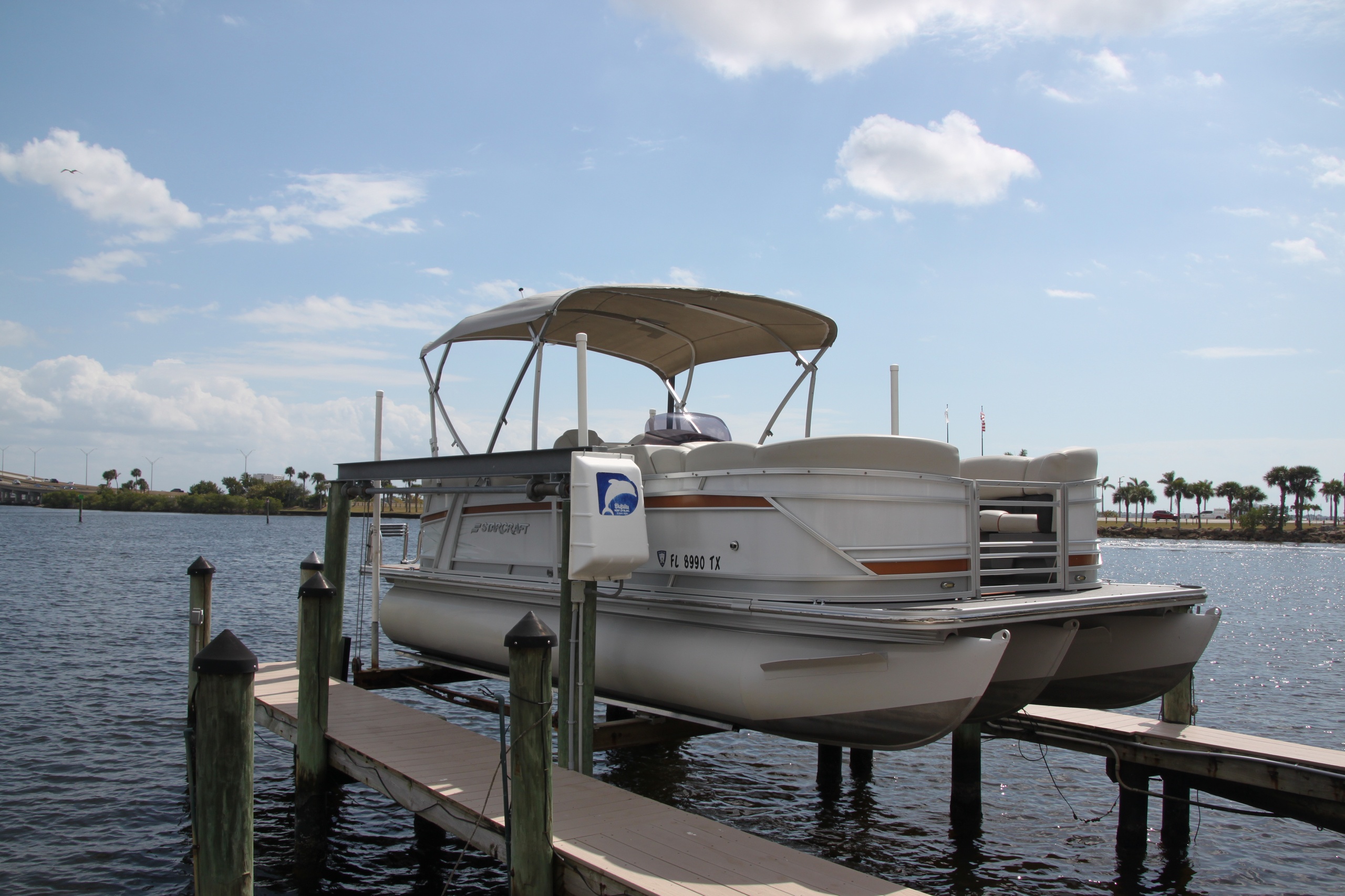 Starcraft SLS 3 Tritoon - 140HP — Cape Coral
