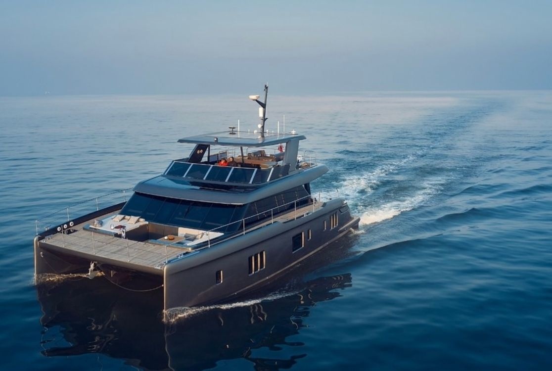 70' UNIQ SUNREEF POWER CATAMARAN — Miami Beach