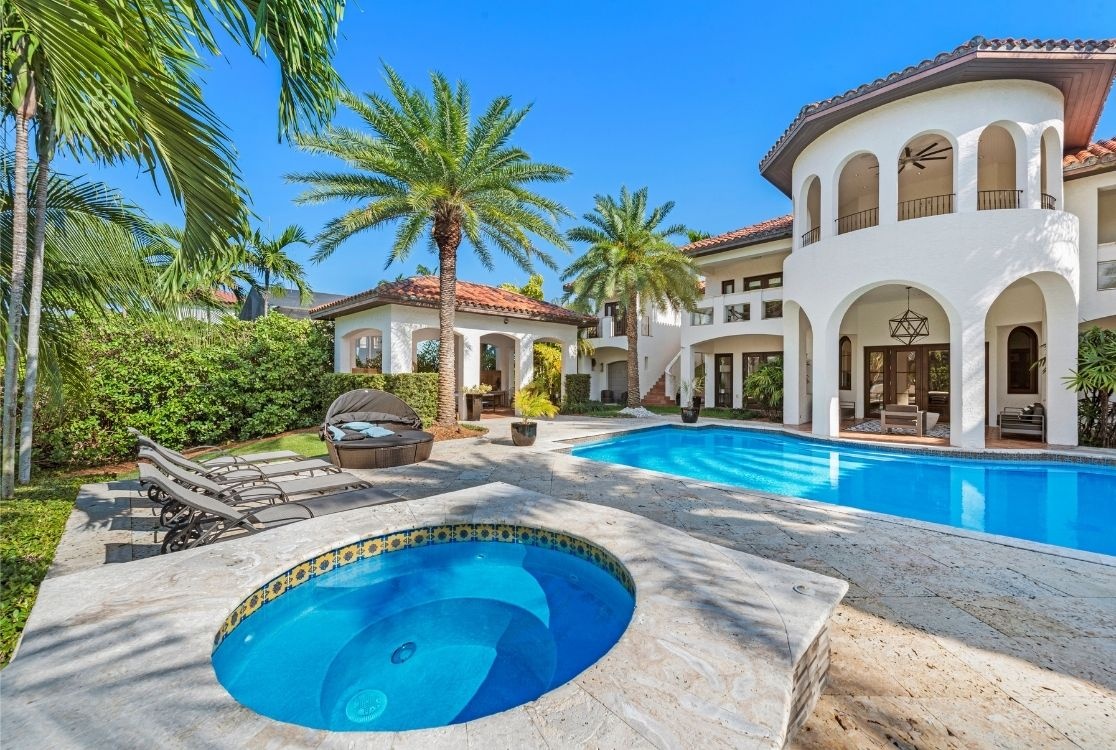 VILLA CALABASSA — Miami Beach