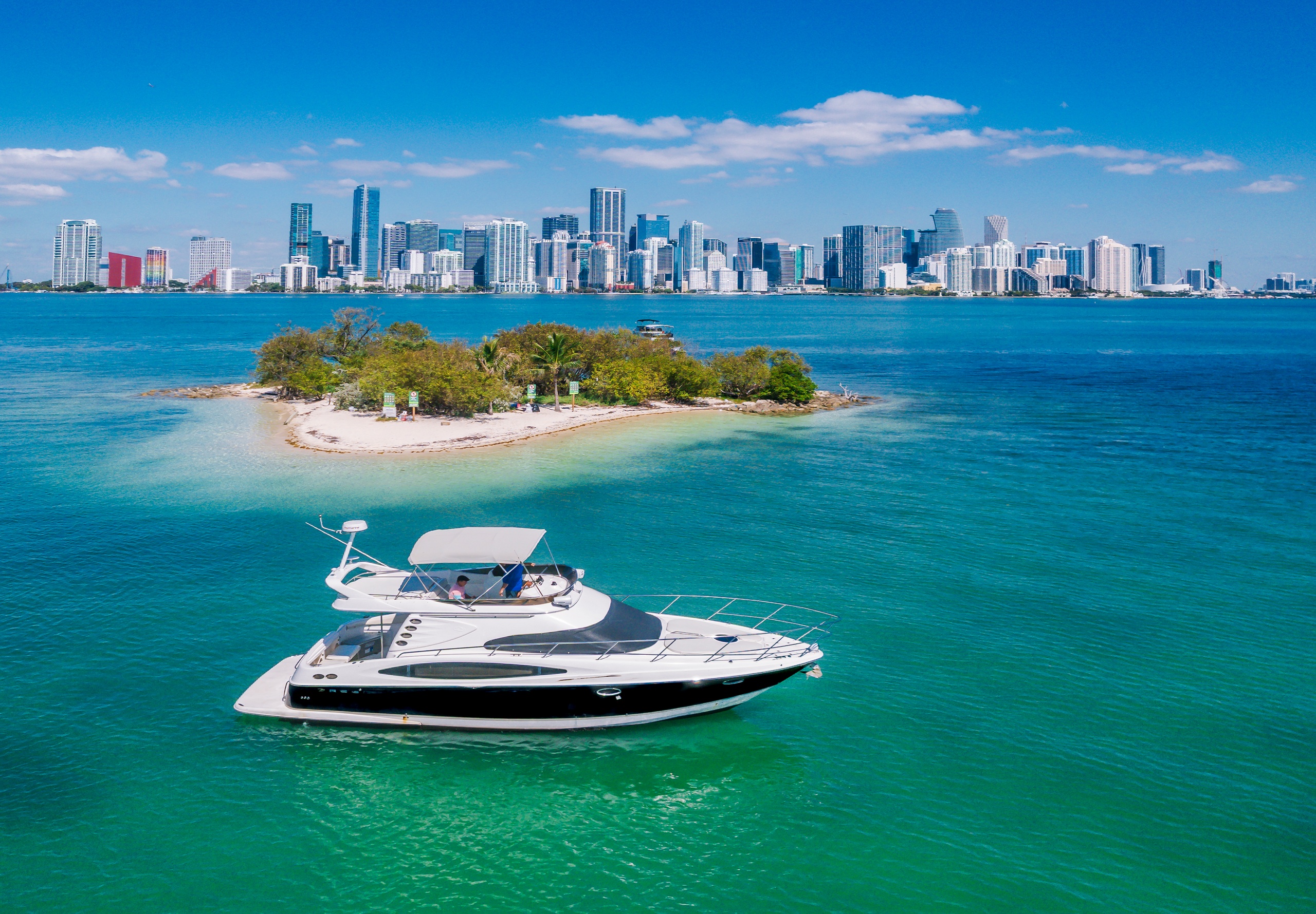 Regal Flybridge — Miami