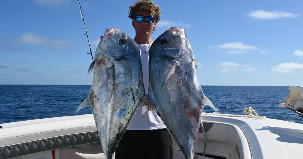 Full Day Offshore (10 Hours) — Naples