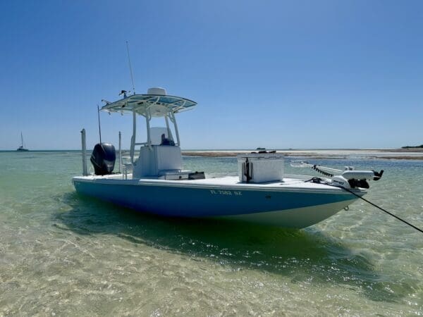 24 Yellowfin Bay Boat — Key West