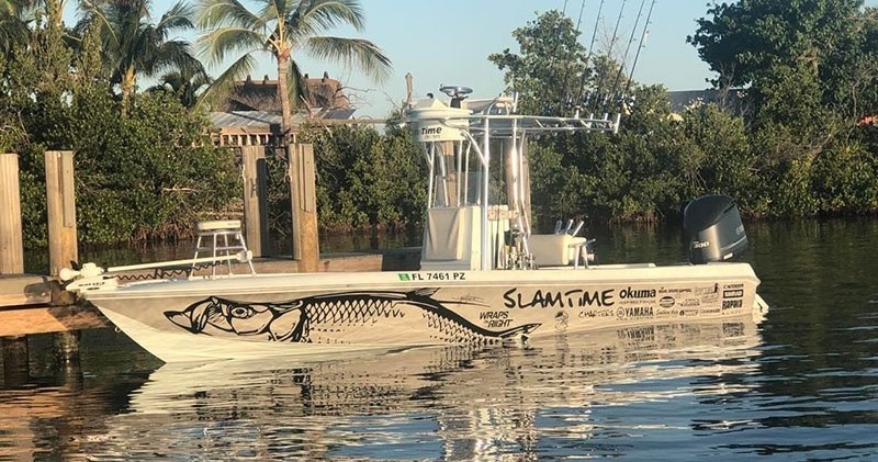 25 ft Contender Bay Boat — Marathon