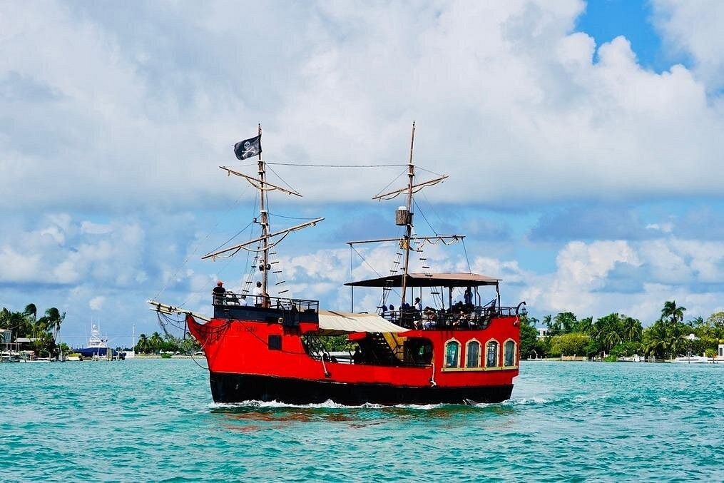 Skyline Pirate Cruise — Miami