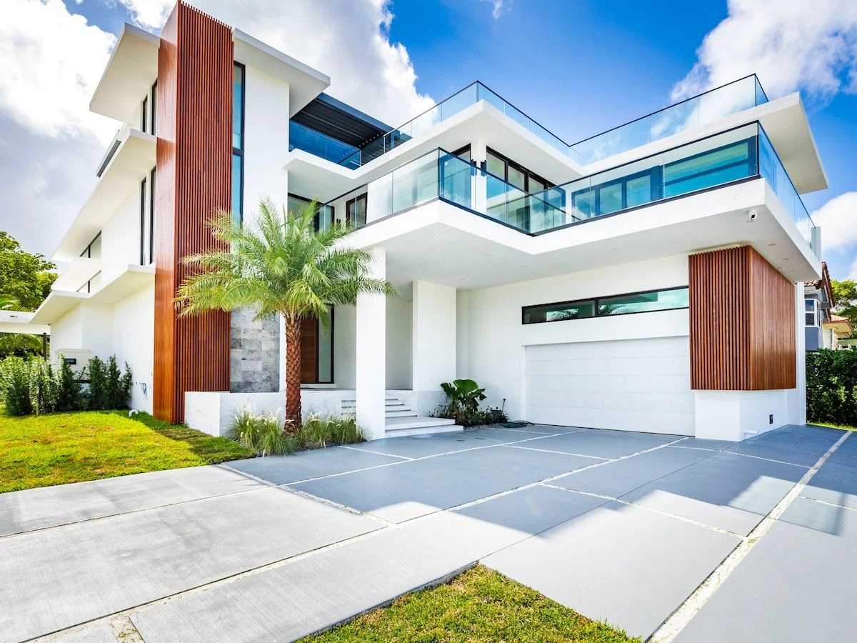 VILLA REVERIE